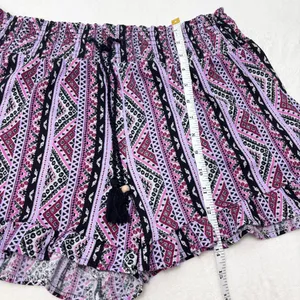 No Boundaries High Waist Patterned Shorts‎ - Pink and Black Ruffle hem Size L thumbnail 8