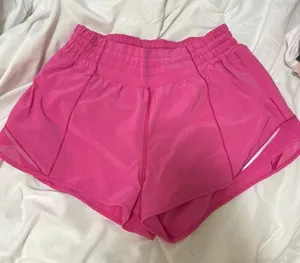 Lululemon Hotty Hot Short 2.5” thumbnail 1