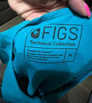 FIGS Sz M Scrub Top thumbnail 3
