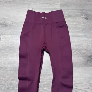 AYBL Women Burgundy Seamless‎ High Waisted Compression Gym Leggings Size Small S thumbnail 3