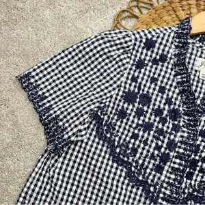 J.Crew Embroidered Indigo Crinkled Gingham Short Sleeve Navy White Top Cotton XS thumbnail 7