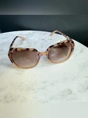 NWT Oscar de la Renta Oversized Tortoise Shell Square Sunglasses OSS1351CE thumbnail 2
