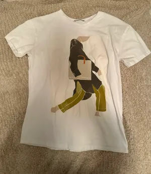 Graphic Tee thumbnail 1