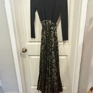 LuLaRoe‎ Black Gold Metallic Geometric Pleated Maxi Dress Small Long Sleeve Wrap thumbnail 7