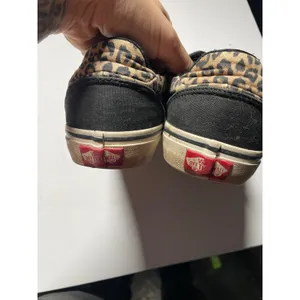 Vans Ward Sneakers Women 7.5 Black Leopard Print Canvas Low Top Skate Streetwear thumbnail 4