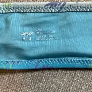 Aerie Floral Ruffle Bikini Top Size Medium‎ Blue Daisy Scoop Neck Swim NWT thumbnail 3