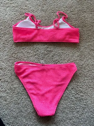 Hot Pink Shein Bikini Set thumbnail 2