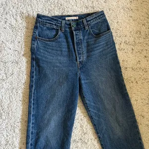 Levi‘s Cinch Ribcage Straight Ankle‎ Jeans Sz 28 in Blue Viral Trend thumbnail 2