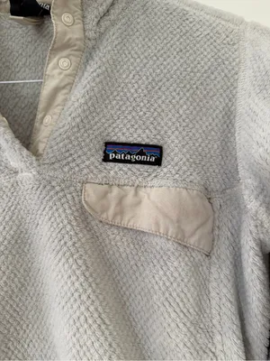 Patagonia Women’s Re-Tool Snap-T Pullover in Tailored Grey - Nickel Size Small thumbnail 5