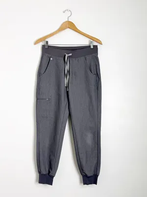 FIGS Gray Scrub Set XS Petite Catarina Top Zamora Jogger Pants thumbnail 6