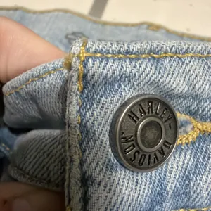 Harley Davidson High Rise Boot Cut Ankle Size 29 Jeans thumbnail 4