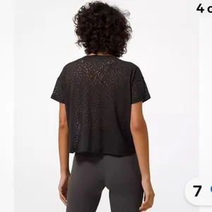 Lululemon cates‎ tee thumbnail 2