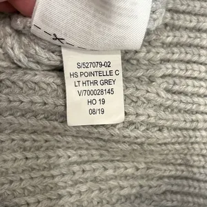 GAP Light Heathered Grey Chunky Knit Pointelle Sweater Women's Size‎ M thumbnail 7