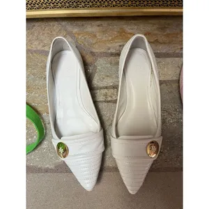 Tory Burch pointed-toe Stiched Gold Tone Logo flats white leather size 8 thumbnail 2