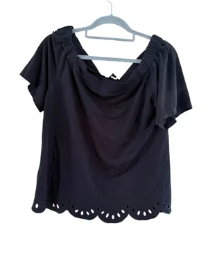 Women's Ann Taylor Black Scalloped Hem Blouse Size L thumbnail 3
