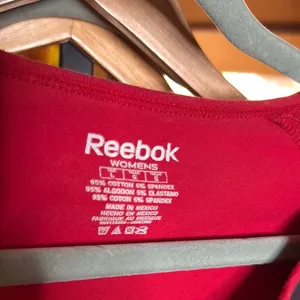 Reebok San Francisco 49ers Long Sleeve Top Women’s Large Red Black NFL Tee thumbnail 4