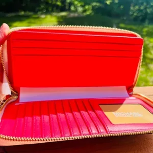 Michael Kors MK Logo Zip Around Phone Wallet Pink Stripe NWT thumbnail 6