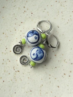 Handmade unisex boho funky porcelain Yin yang dangle earrings💚💙 thumbnail 5