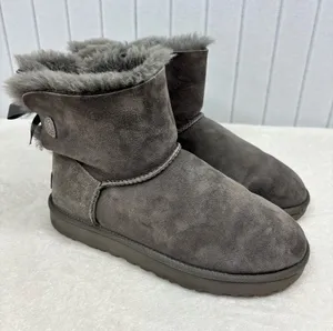 UGG Mini Bailey Bow II GreyShort Suede Shearling Boots size 9 thumbnail 1