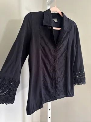 Ann Taylor Silk Blend Mixed Media Black Embroidered & Knit Button-Front Top Sz M thumbnail 4