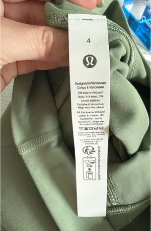 Lululemon Size 4 Align High-Rise 6” Biker Shorts in Desert Green thumbnail 6