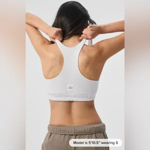 NWT Alo Yoga Scoop Neck Sweatshirt Bra White Size XS thumbnail 2