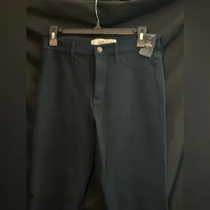 Hollister Black Natural Waist Jean Leggings 30x29 SZ 11 NWT thumbnail 3