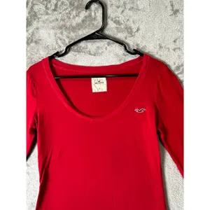 Hollister Women’s Medium Red Long Sleeve Scoop Neck Logo T Shirt Stretch Casual thumbnail 2