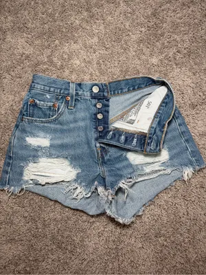 Levi’s 501 Original Fit High-Rise Women’s Shorts thumbnail 2