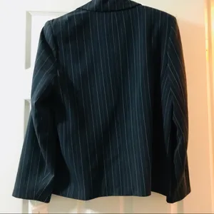 🌺 3/$20 SALE! NWT Alfred Dunner Petite Blazer thumbnail 7