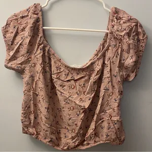 American Eagle Floral Top‎ thumbnail 1