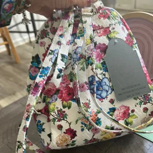 Floral Women's Backpack NWT | This Is the Prettiest Backpack Ever! White thumbnail 4