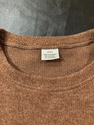 Ladies XXL Holiday Sweater - like new thumbnail 8