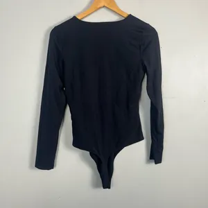 Aritzia Babaton Contour Crew Longsleeve Bodysuit black size large thumbnail 7