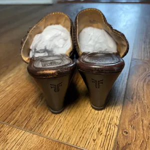 Frye Audra Heel Leather Clogs Mule Slide On 3.5" High-Heel Stud Brown Womens 8 M thumbnail 6