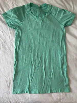 Lululemon Teal Green Swiftly Tech Top thumbnail 1