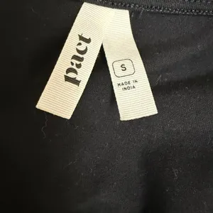 Pact Organic Cotton Black Dress‎ Sz S V-Neck Minimalist LBD Capsule Sustainable thumbnail 5