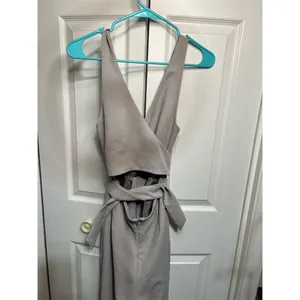 Wilfred Women's Sleeveless Jumpsuit Size 8 Gray V-Neck Waist Tie Casual thumbnail 7