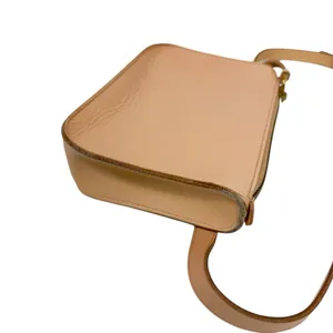 Madewell The Simple Pouch‎ Belt Bag in Linen Cream Leather thumbnail 7