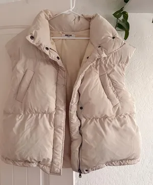 Double Zero Oversized Puffer Vest thumbnail 1