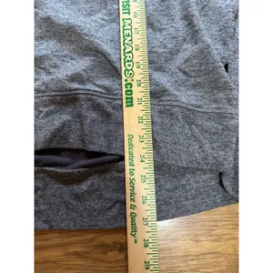 Athleta Long Sleeve Lightweight Weight Shirt Women Size Large Stretch Thumb Hole thumbnail 5