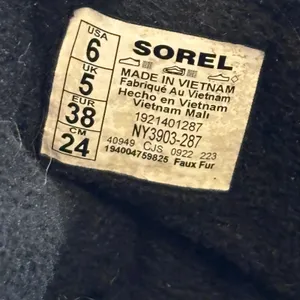 Sorel Whitney II Short Lace Boots Elk Black Waterproof Insulated US 6 NY3903-287 thumbnail 2