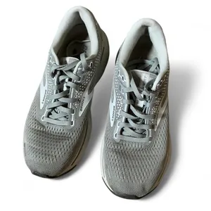 Brooks Ghost 14 Womens Grey Neutral Running Shoes 1203561B050 Size‎ 8 thumbnail 2