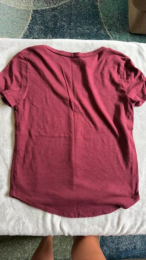 American Eagle V-Neck thumbnail 2