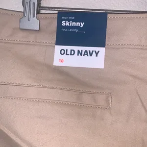 NWT Old Navy High Rise Skinny Full Length Khaki Pants 18 Adjustable Waist thumbnail 7