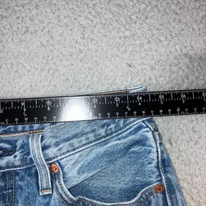 Levi's 501 Original Fit Jeans Women 28x28 Blue Distressed Button Fly Fit 28x27 thumbnail 6