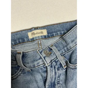 Madewell The Perfect Vintage Jeans Womens 24 HighRise Straight Distressed DM5592 thumbnail 3