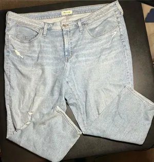 Madewell Plus Size 22W “The Mom Jean” Curvy Perfect Mid-Rise Vintage Jean thumbnail 1
