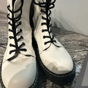 Union Bay Women's White Leather Lace-Up Boots thumbnail 7