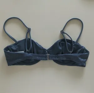 {Abercrombie & Fitch} Brand New Underwire Bikini Top thumbnail 5